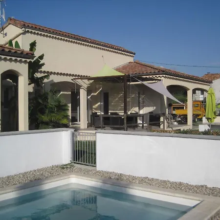 Modern With Heated Pool Holiday home Pradons